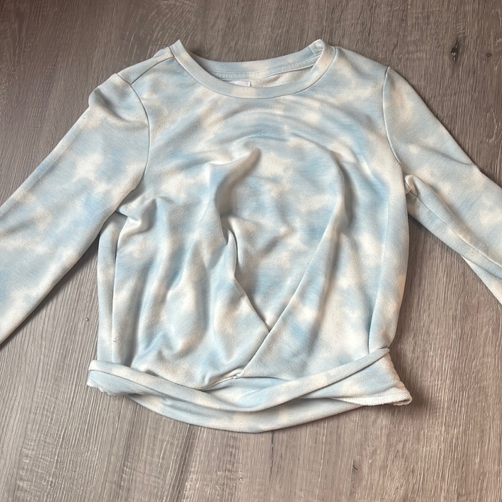 Old Navy Girl Blue Tie Dye Sweatshirt